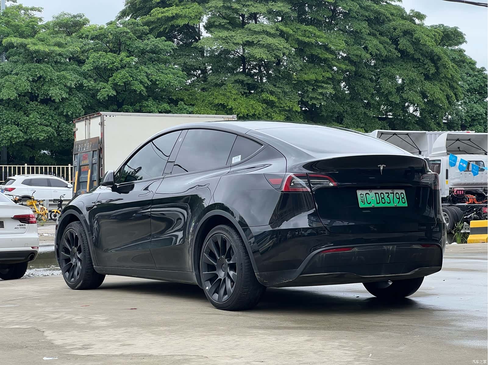 Tesla Model Y, 2024 3