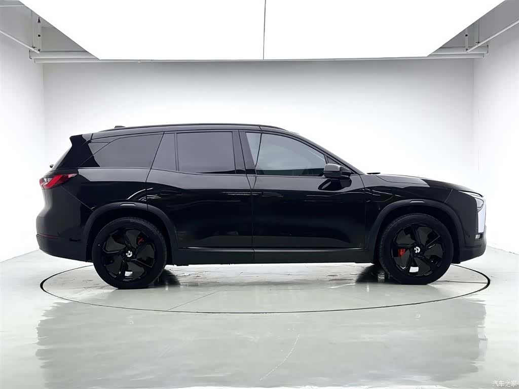 NIO ES8, 2022 3