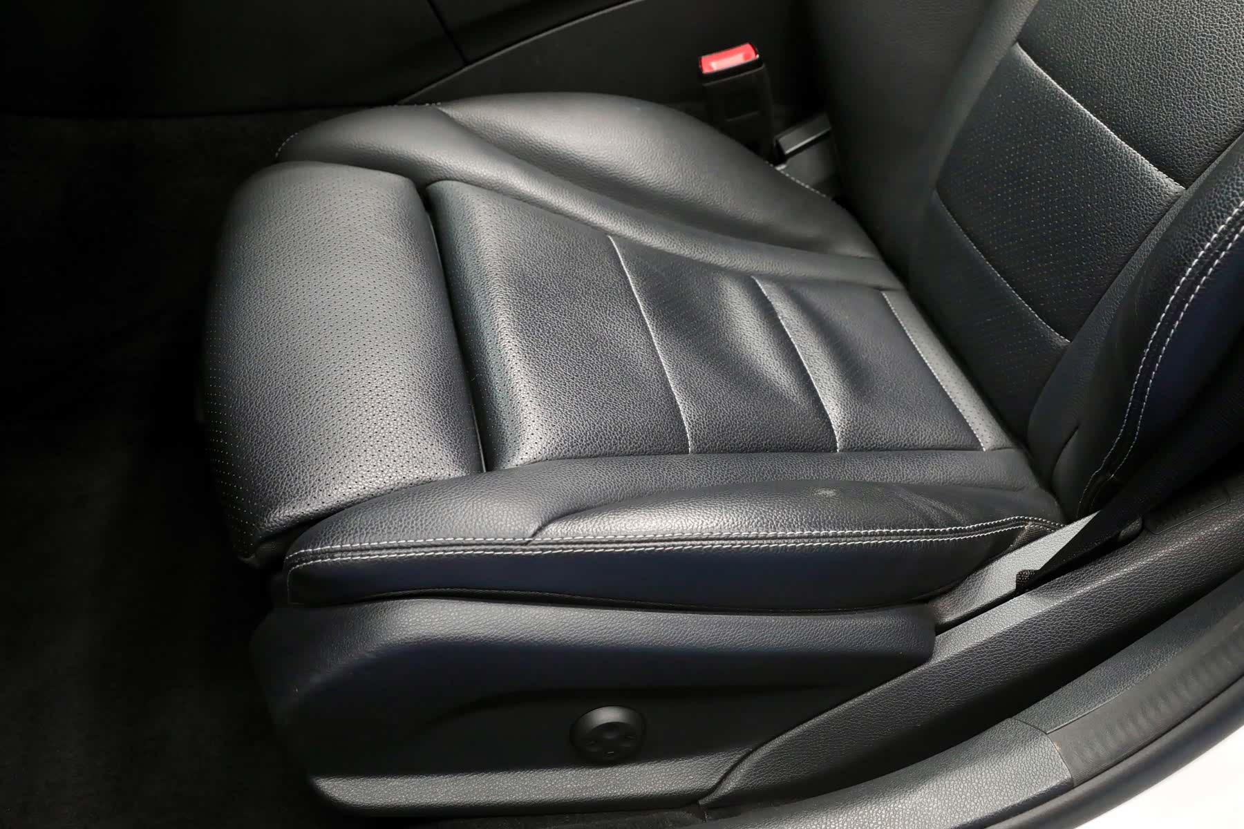 Mercedes-Benz C-Class, 2019 18