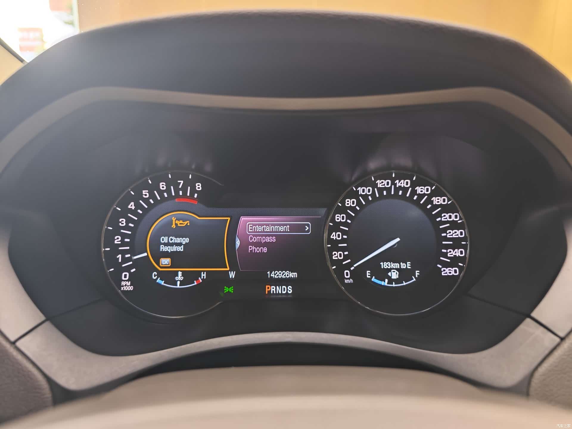 Lincoln MKZ, 2015 35