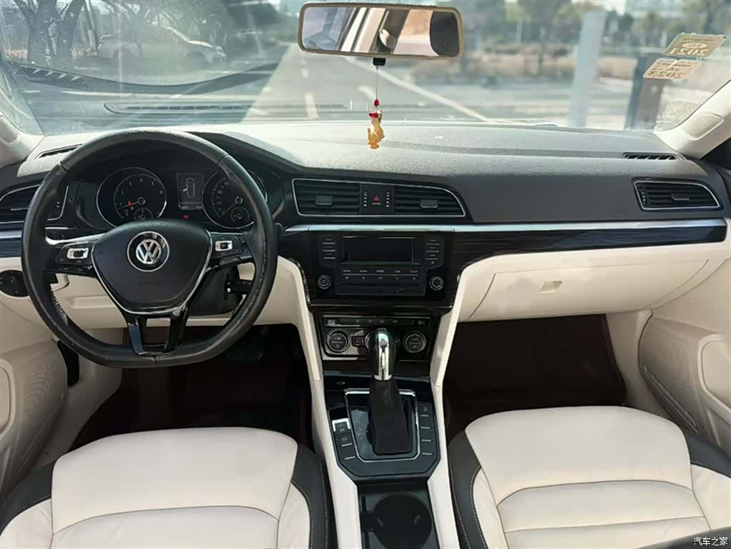 Volkswagen Lamando, 2015 20