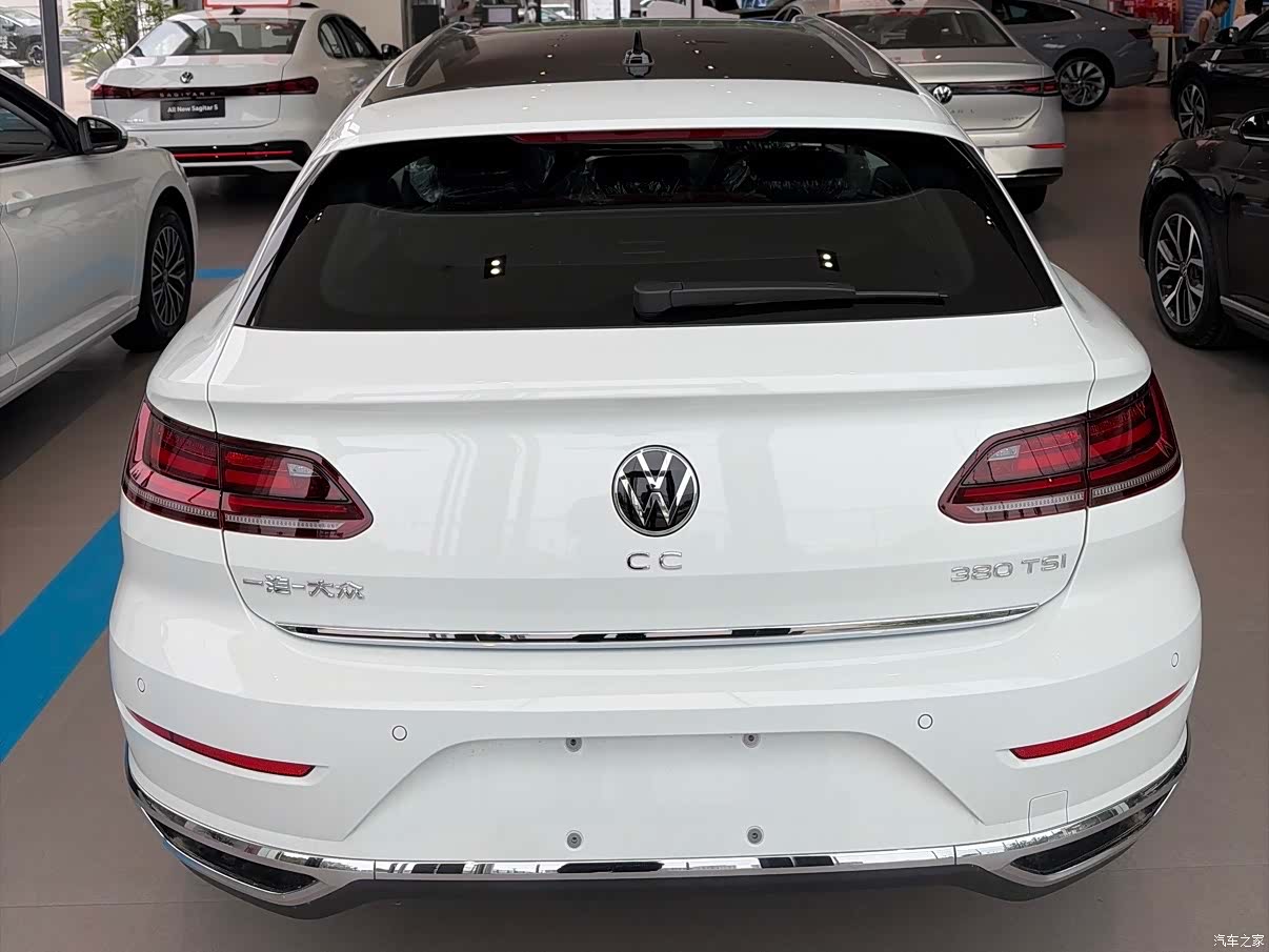 Volkswagen CC, 2026 3