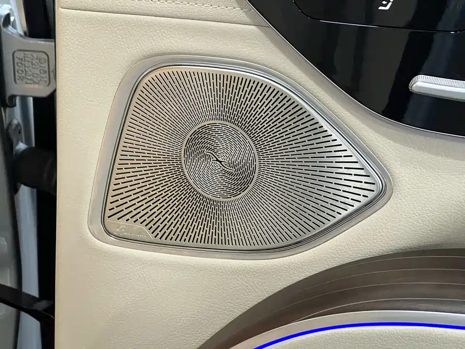Mercedes-Benz EQS SUV