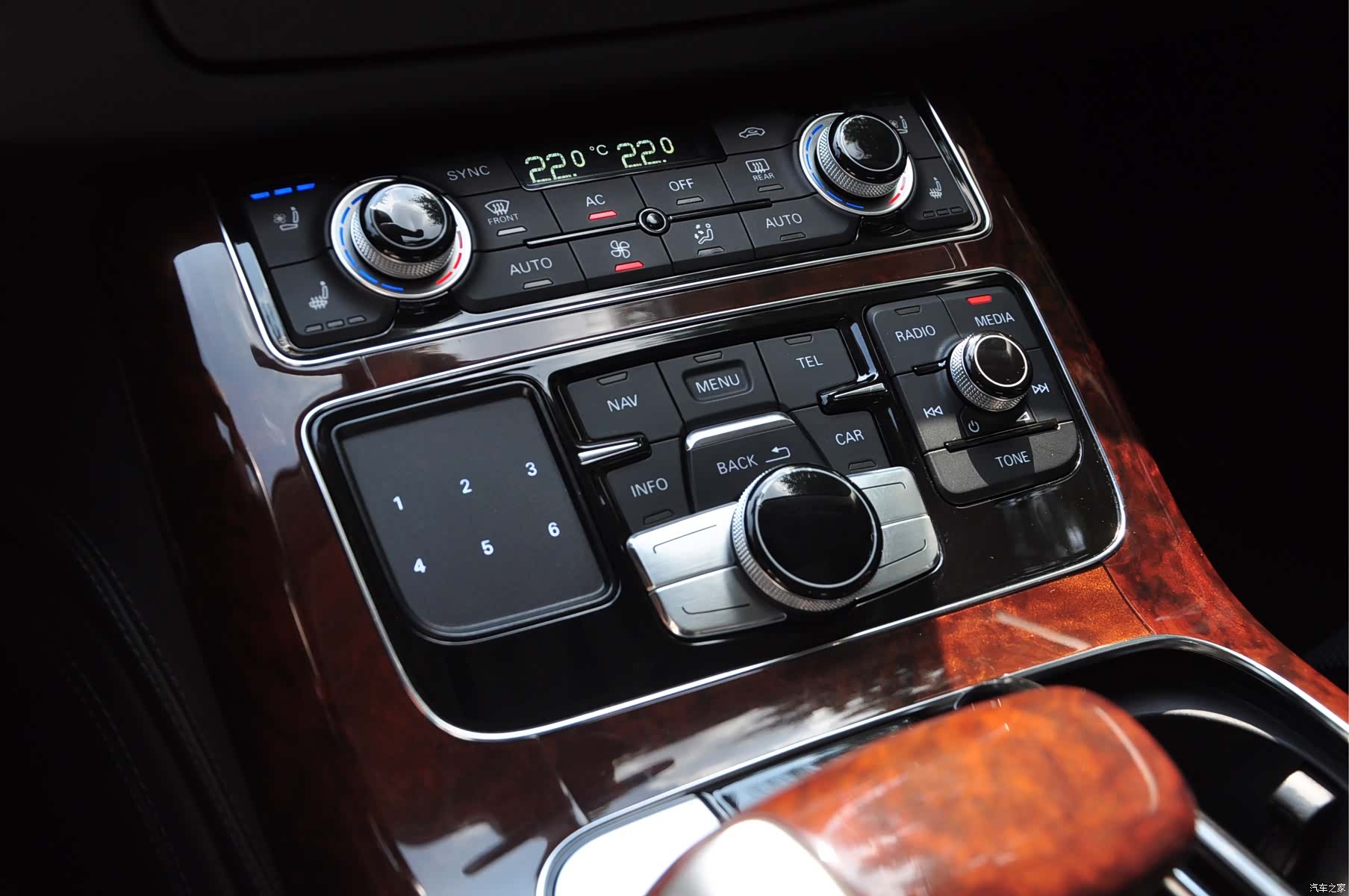Audi A8L, 2012 11
