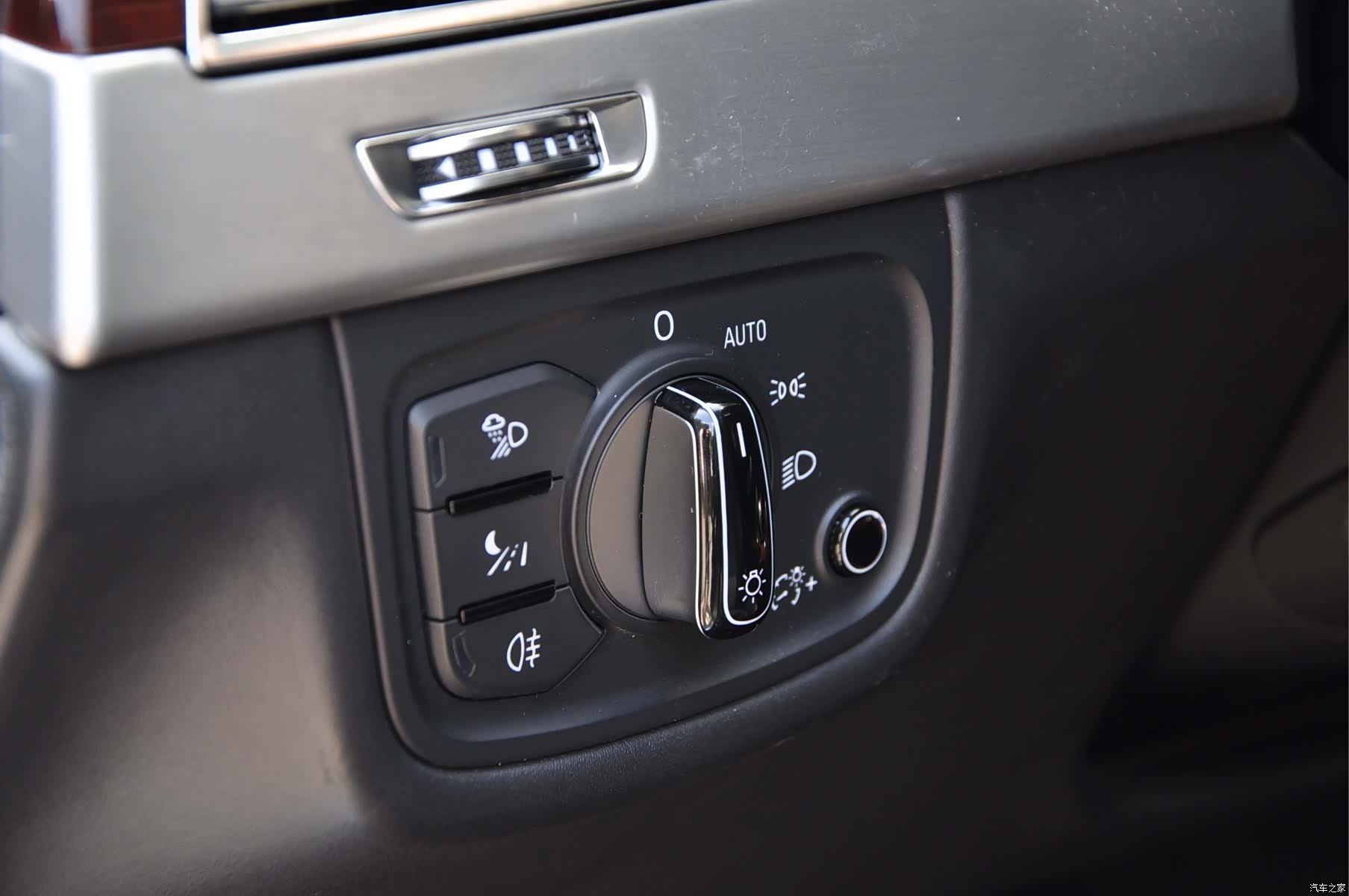 Audi A8L, 2012 12