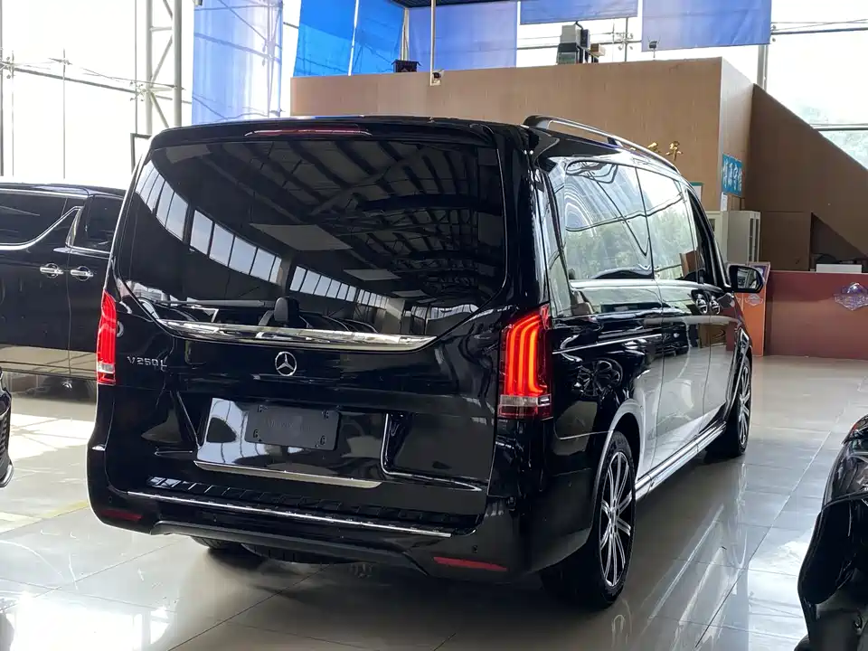 Mercedes-Benz V-class Mercedes-Benz V-class
