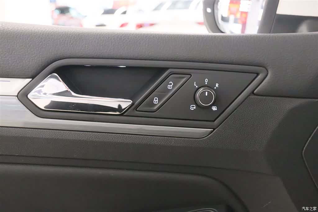 Volkswagen Lamando, 2017 13