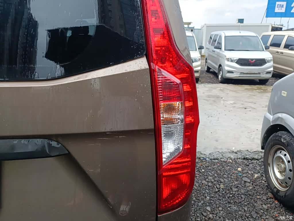 Wuling L3C, 2016 8