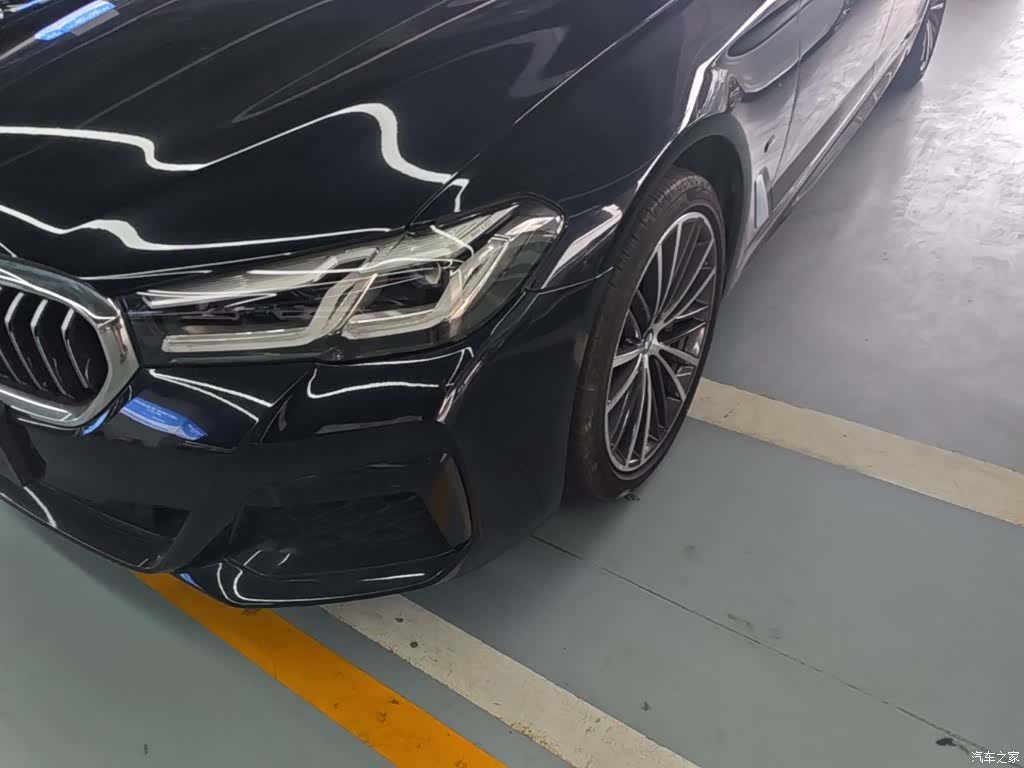 BMW 5 Series, 2022 24