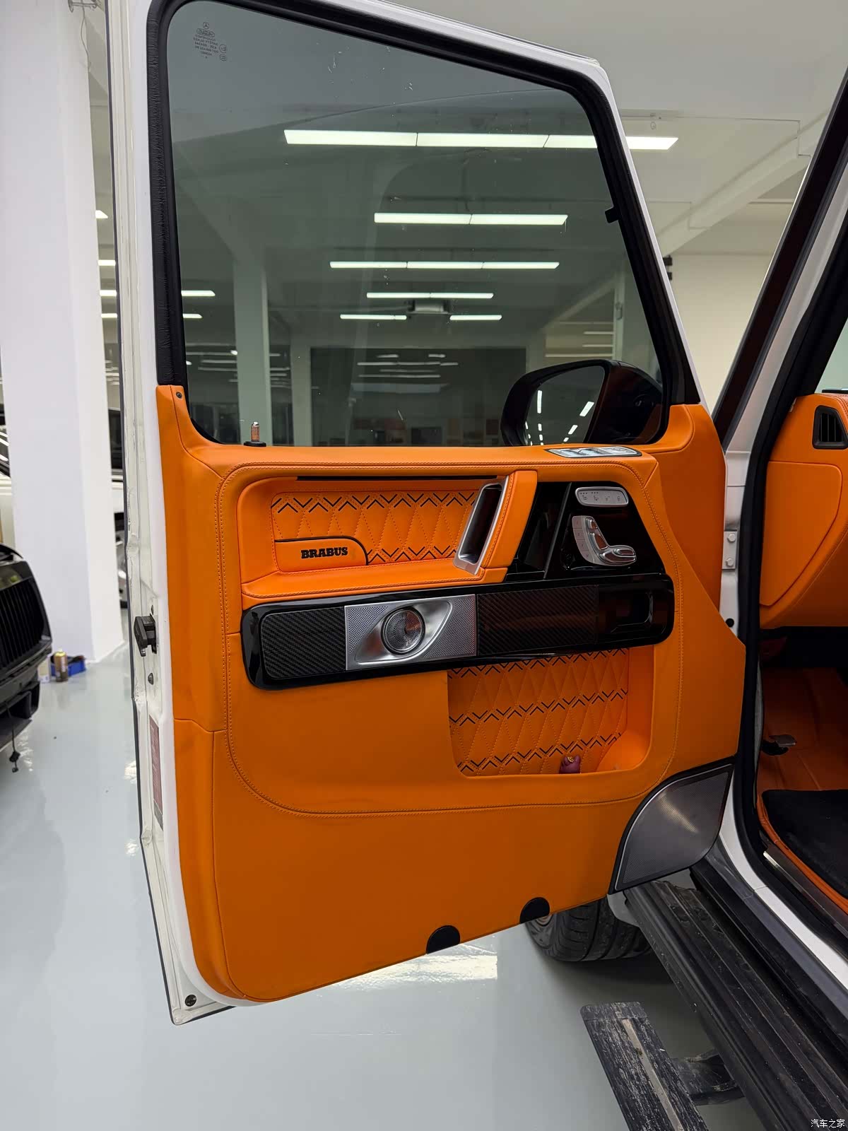 Mercedes-Benz G-Class, 2016 12