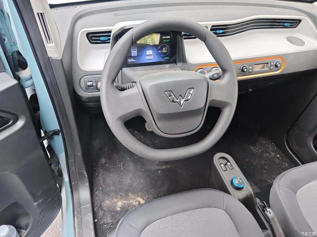 Wuling MINIEV, 2020 3