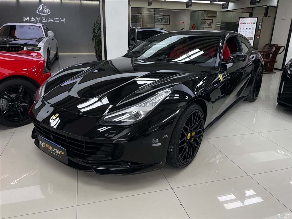 Ferrari GTC4Lus