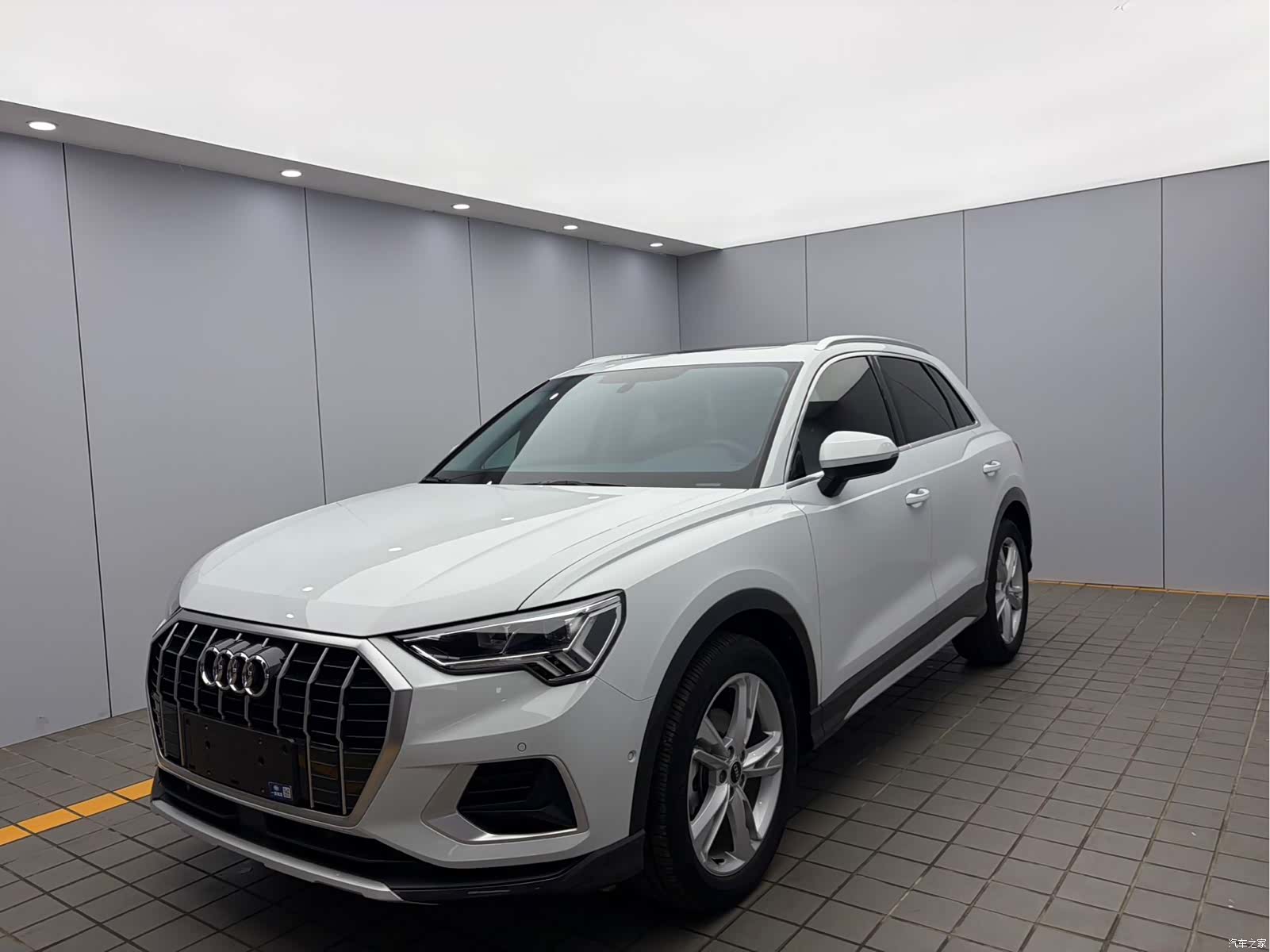 Audi Q3, 2022 1