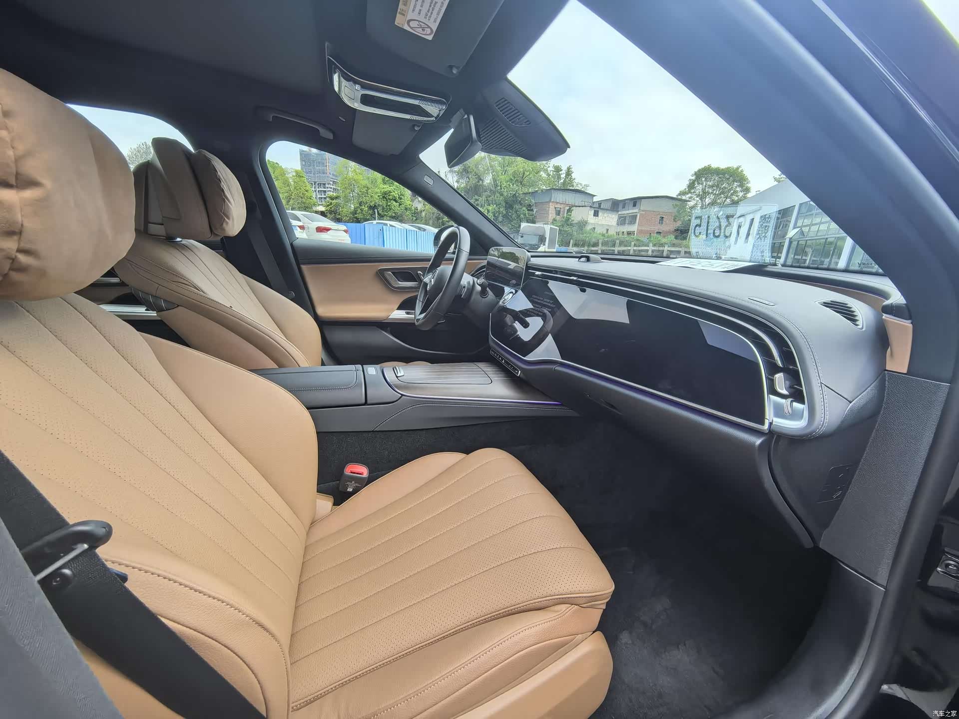 Mercedes-Benz E-Class, 2024 6