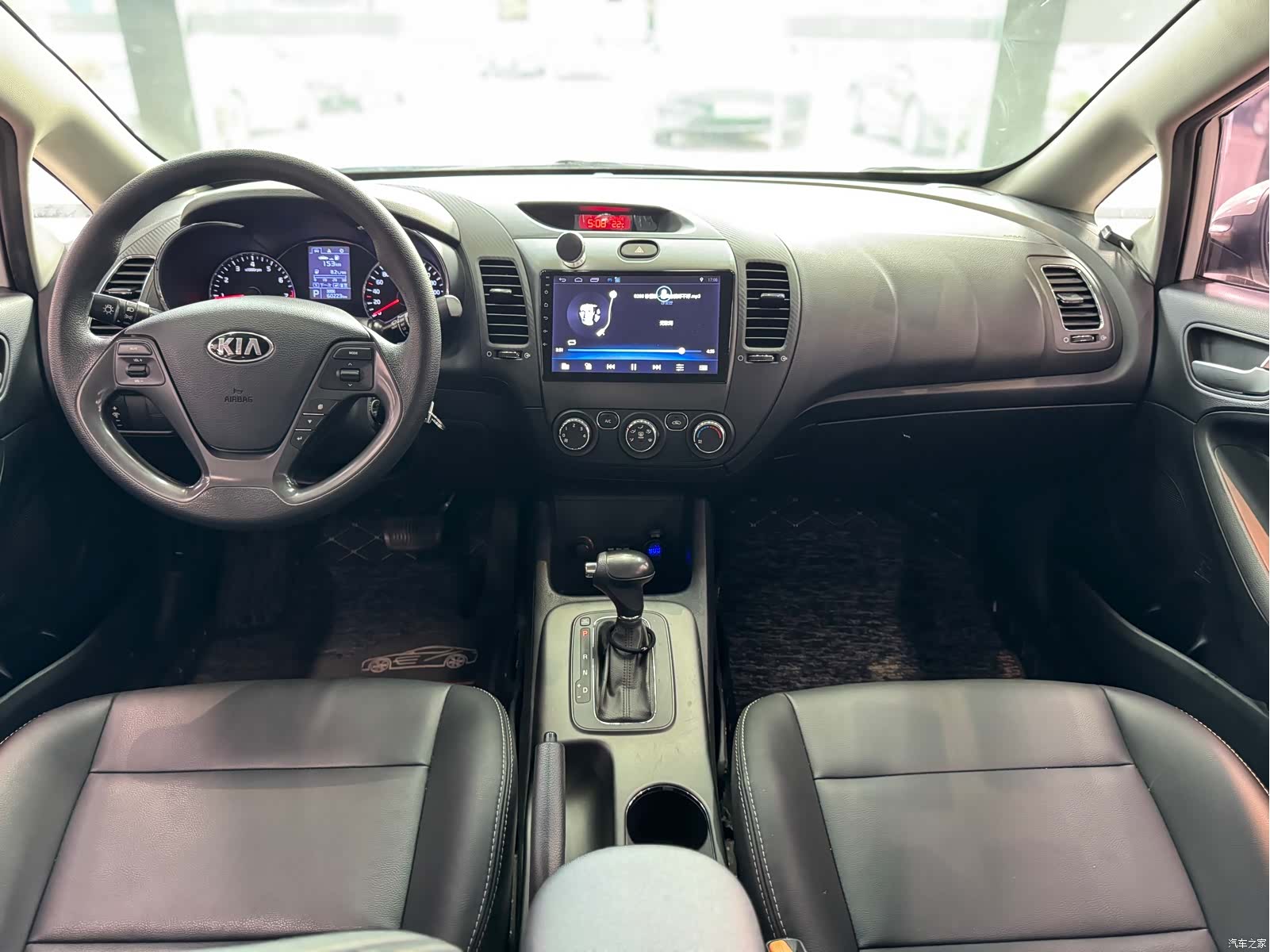 Kia K3, 2015 13