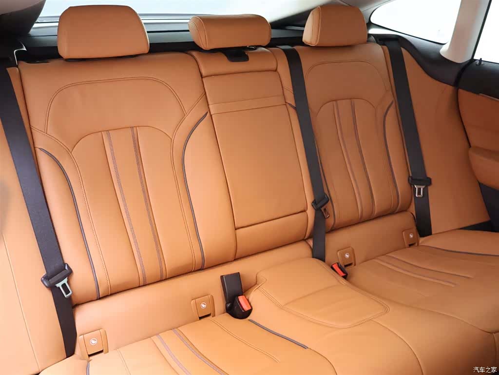 BMW 6 Series GT, 2023 22