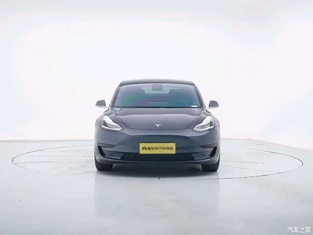 Tesla Model 3, 2020 4