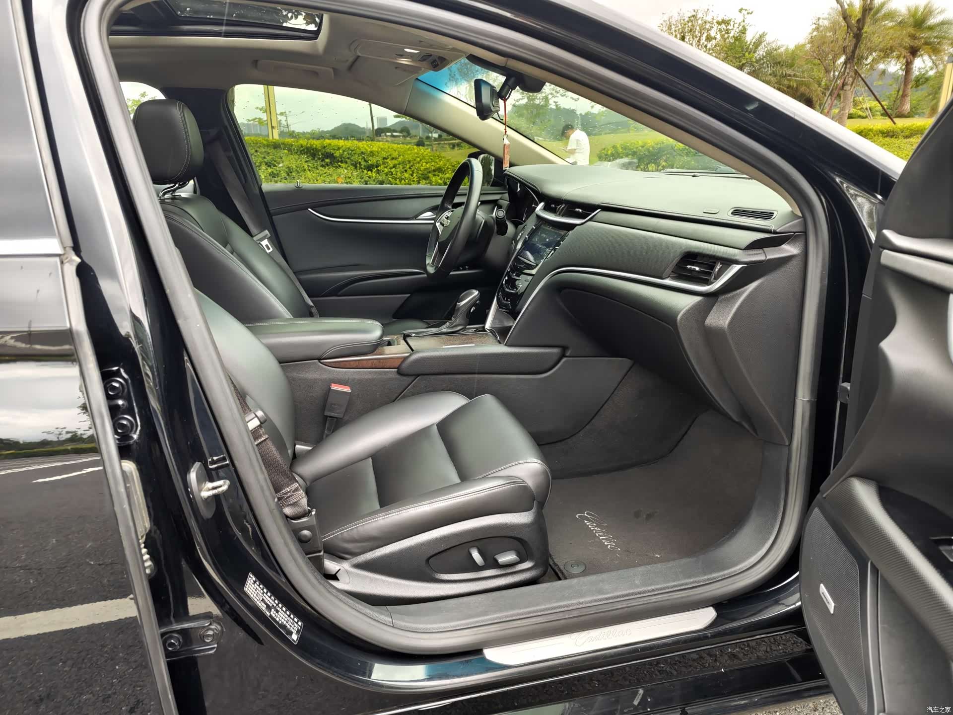 Cadillac XTS, 2018 13
