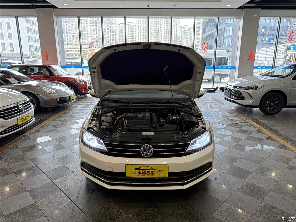 Volkswagen Sagitar, 2015 24
