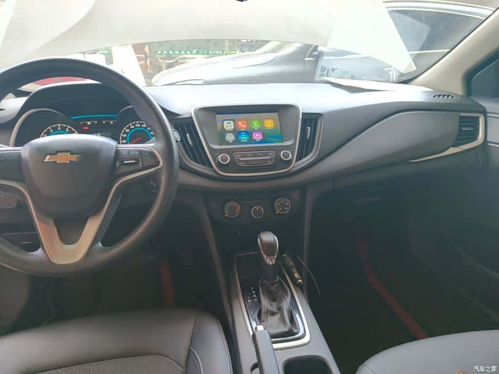 Chevrolet 320, 2018 13