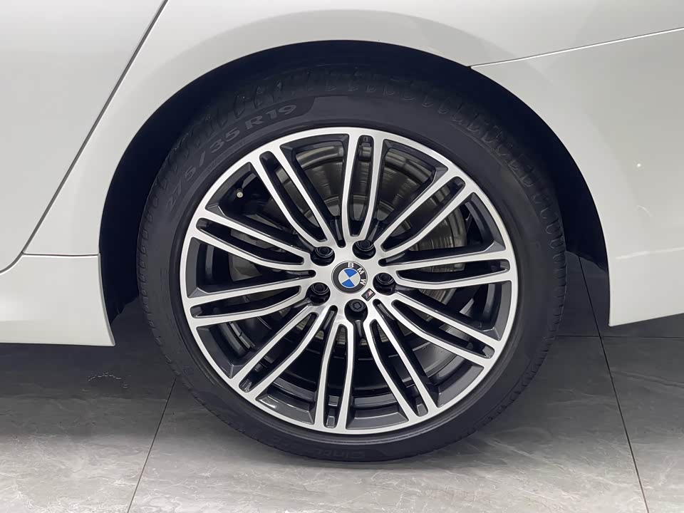BMW 5 series BMW 5 series