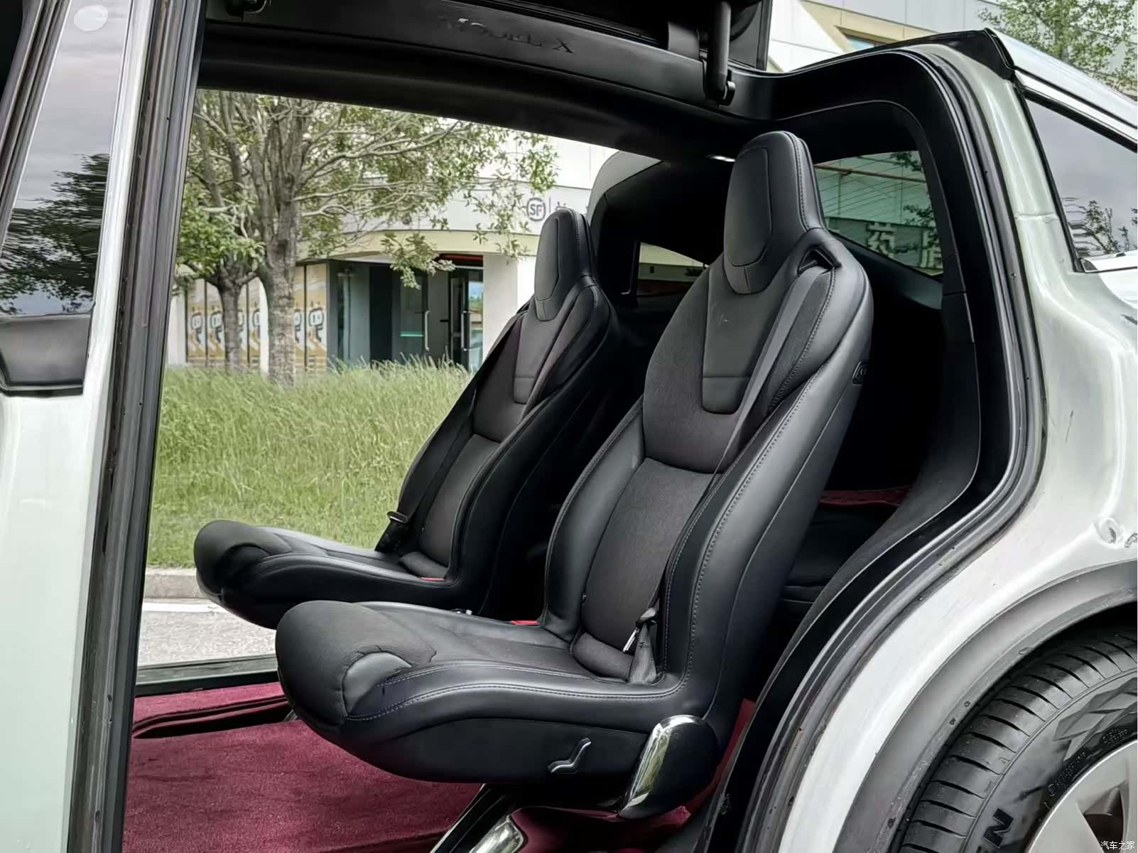 Tesla Model X, 2017 6