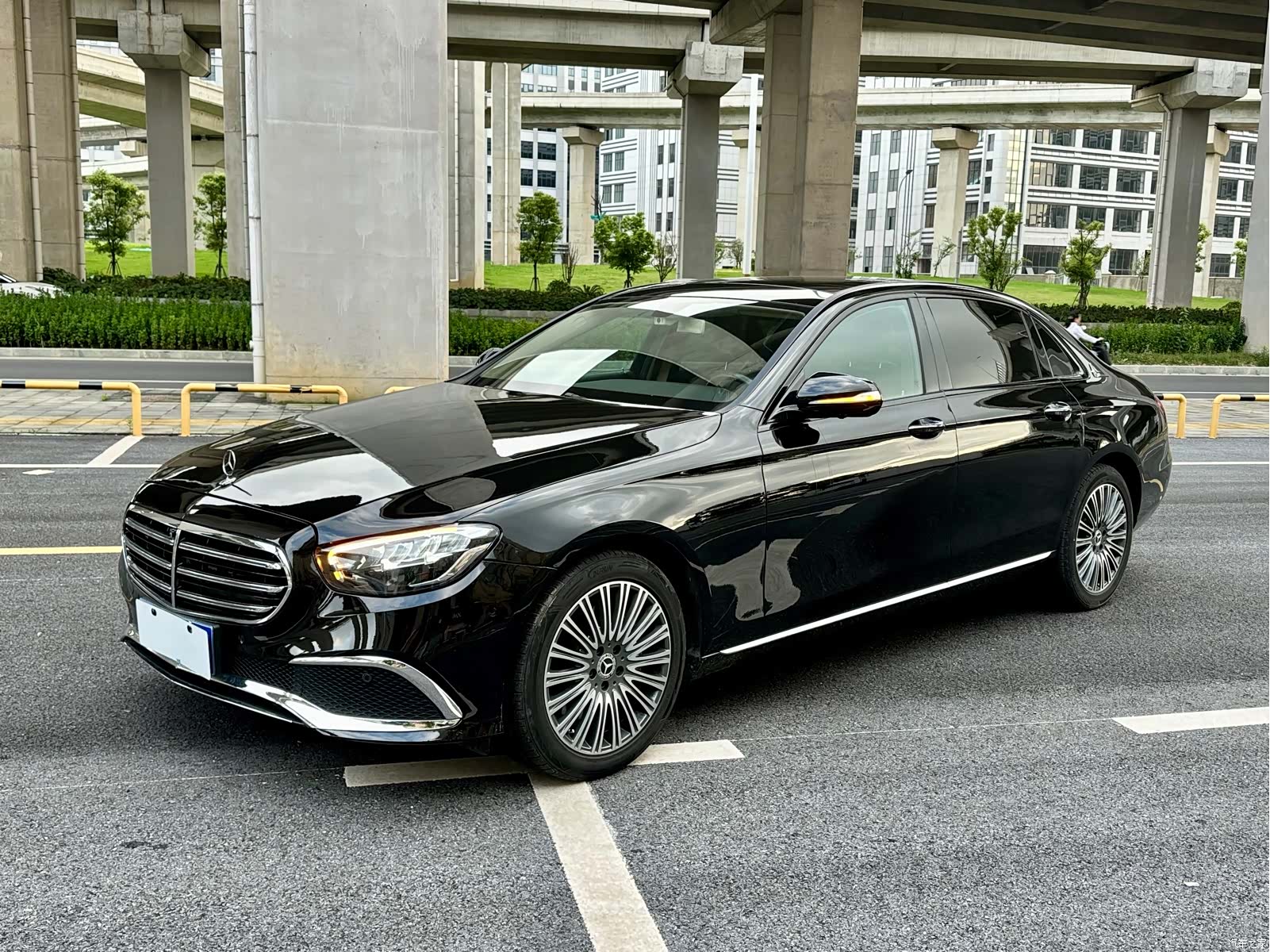 Mercedes-Benz E-Class, 2019 1