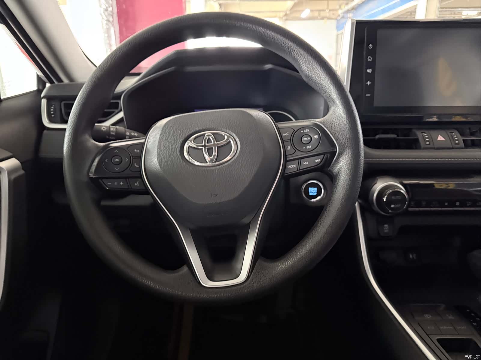 Toyota RAV4, 2020 14