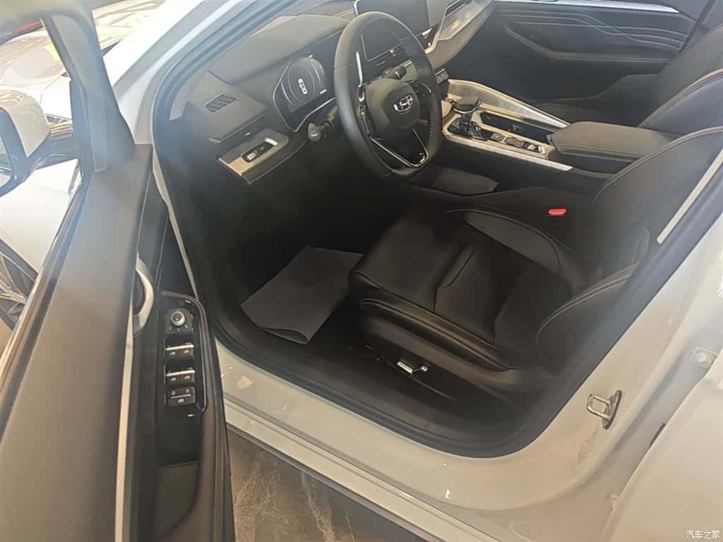 Geely Preface, 2022 16