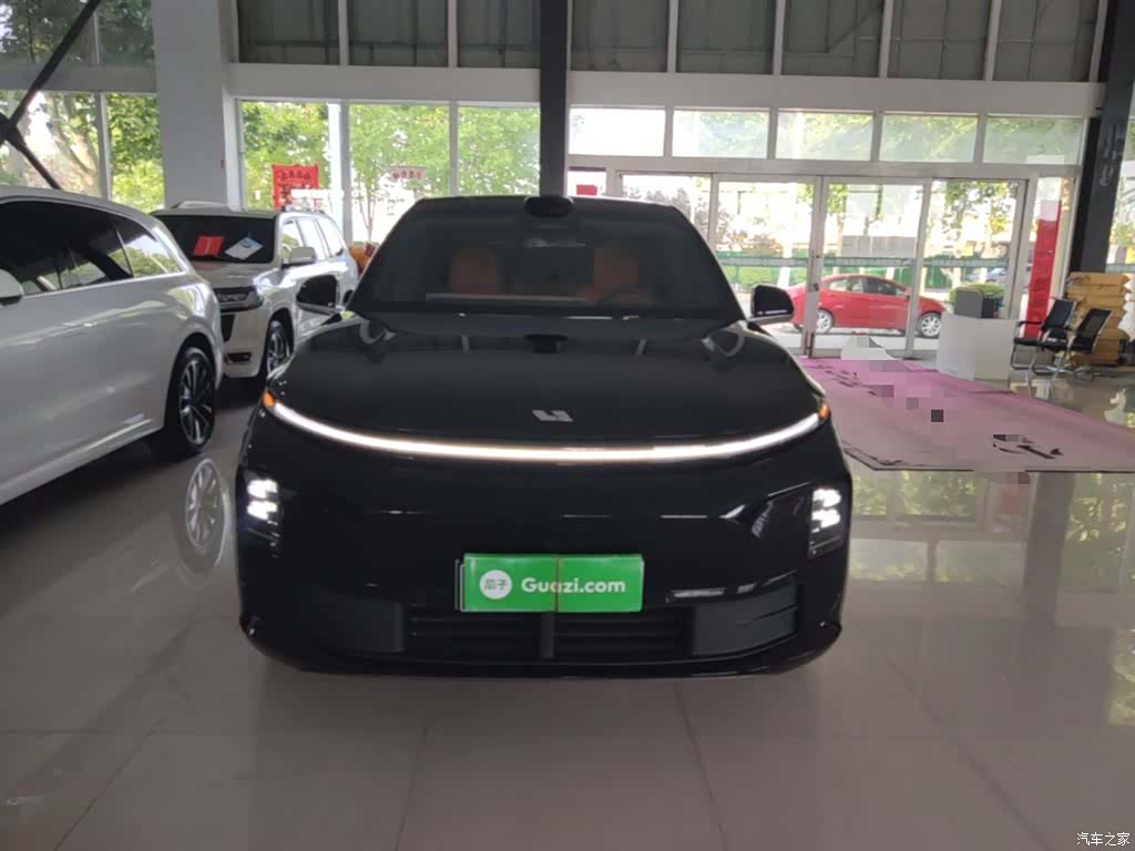 Li Auto L6, 2025 3