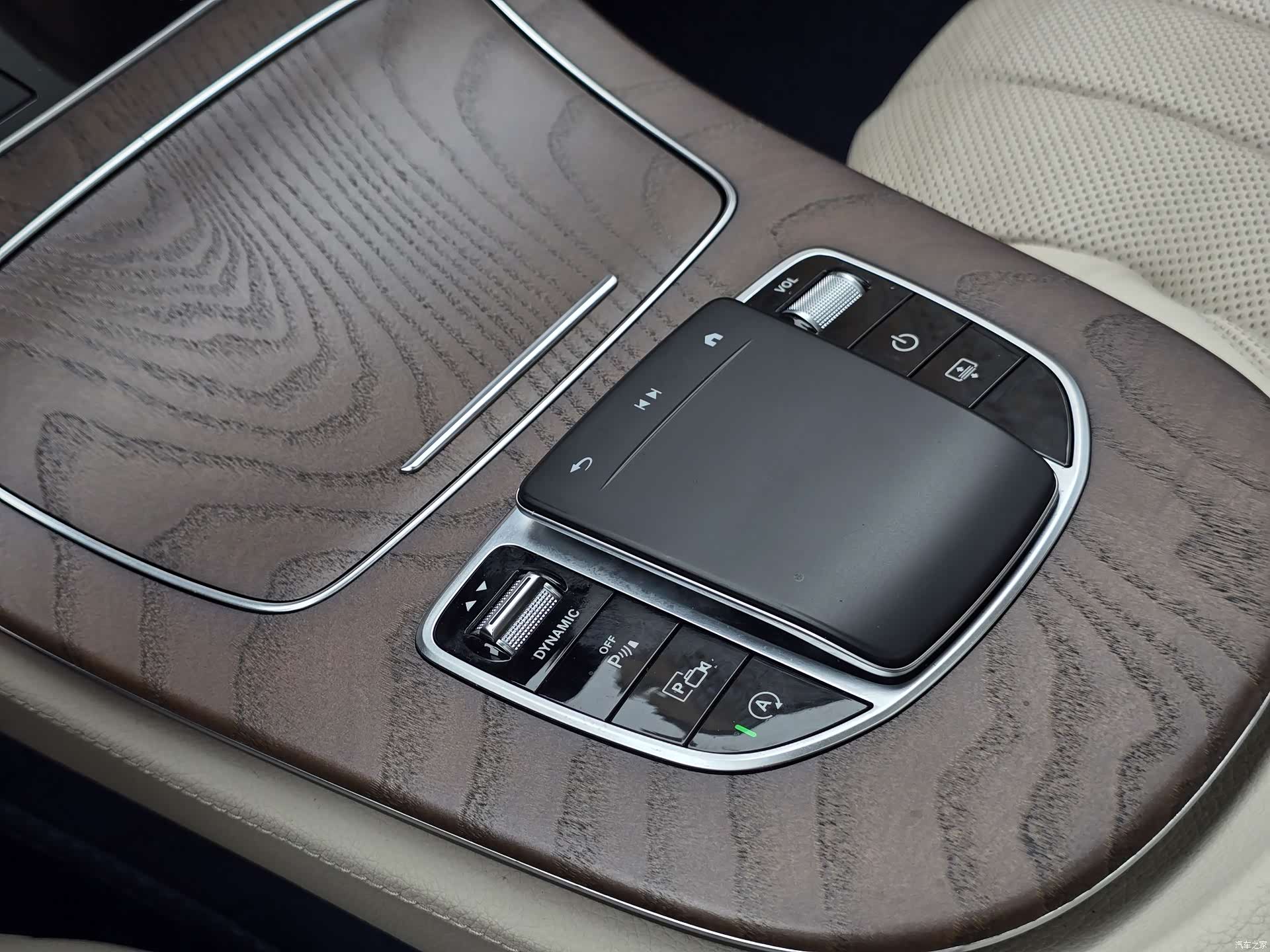 Mercedes-Benz E-Class, 2021 12