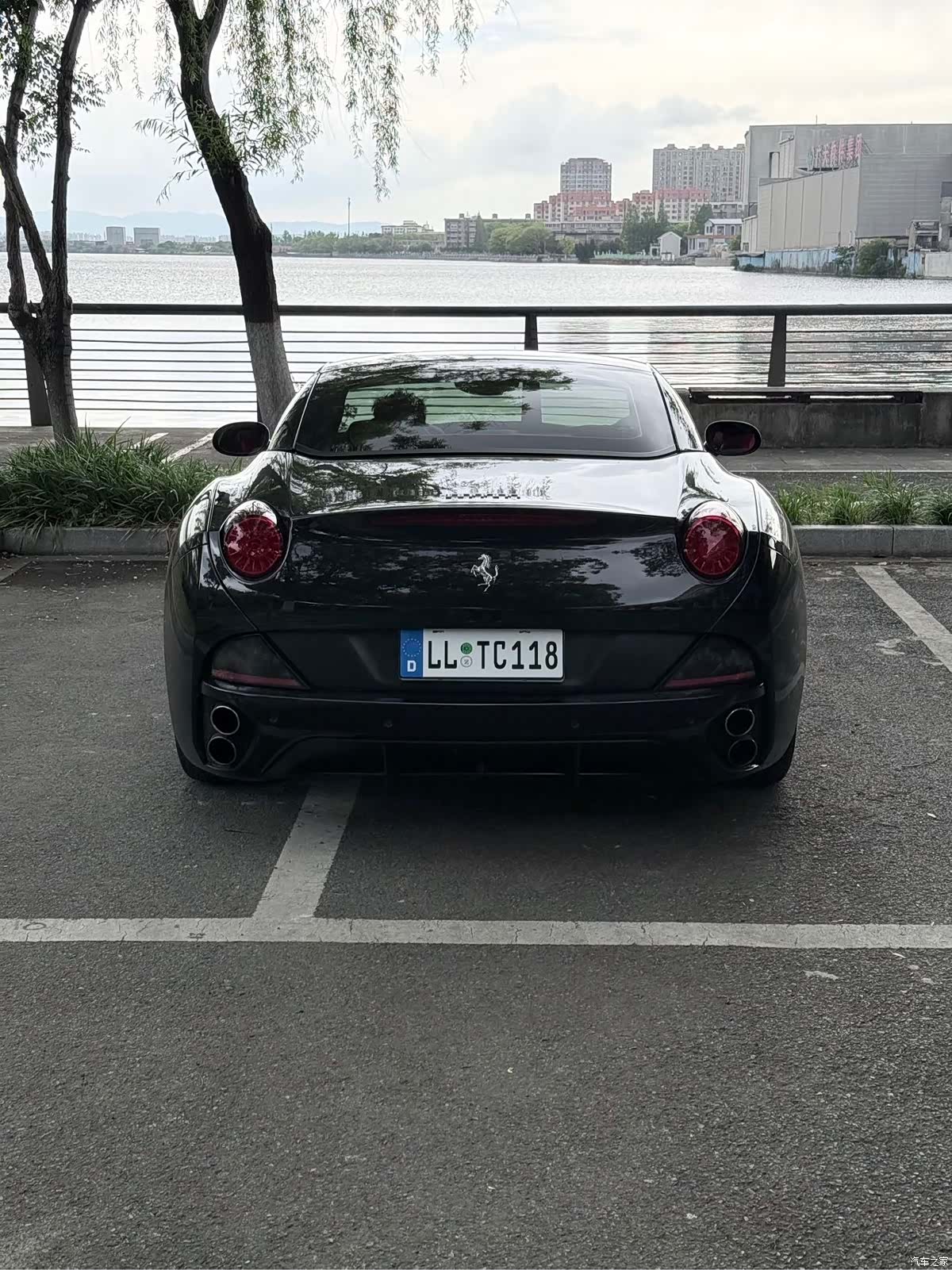 Ferrari California, 2011 14