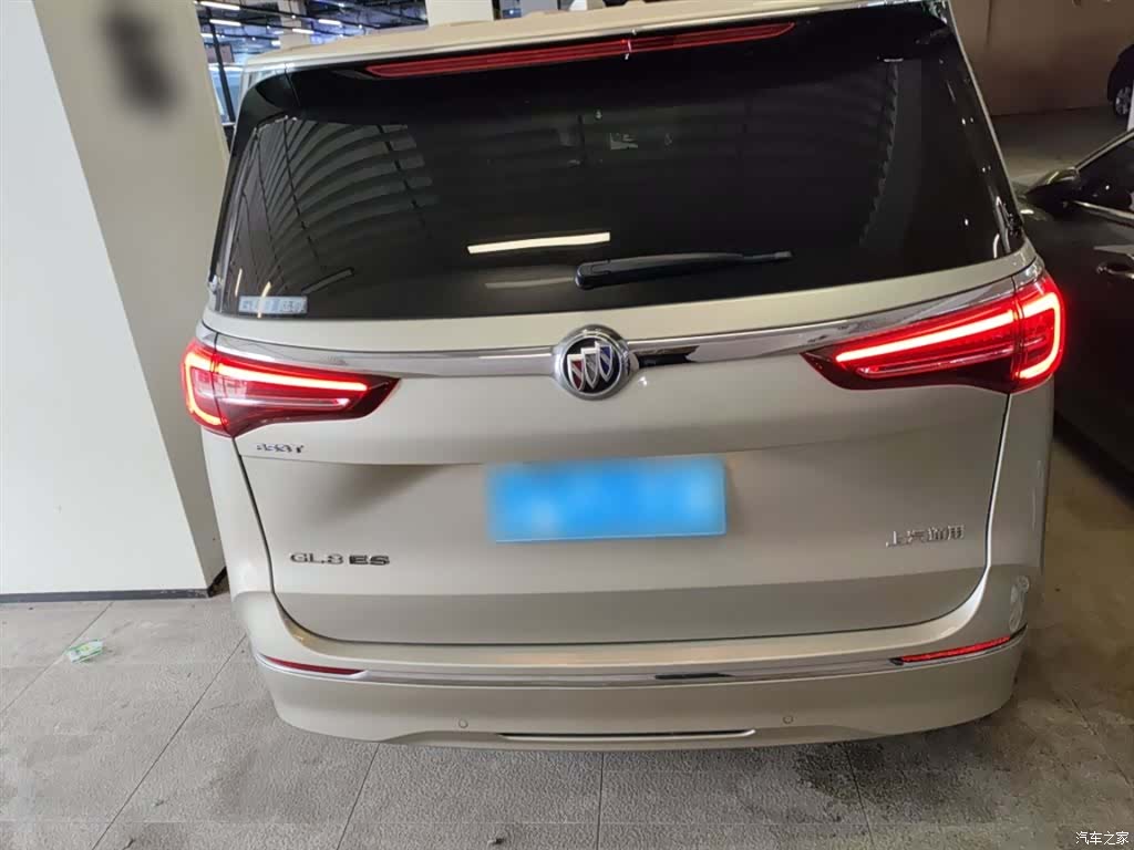 Buick GL8, 2022 4