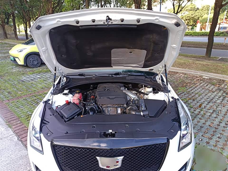 Cadillac ATS-L