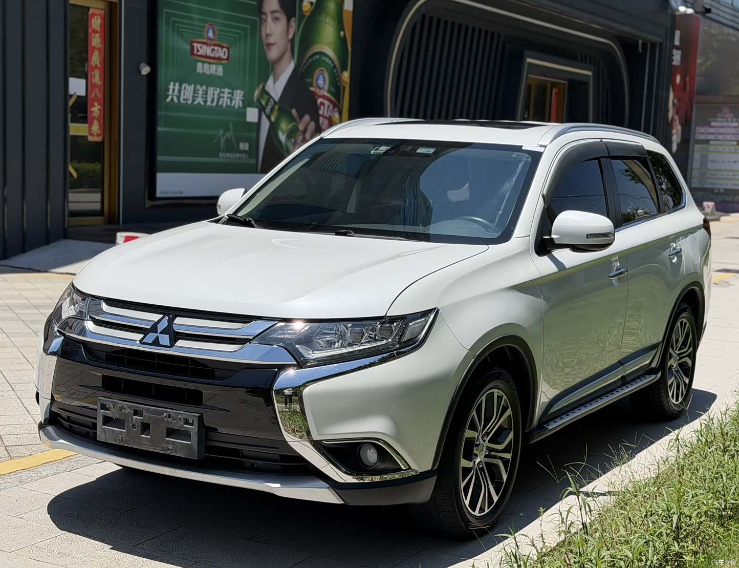 Mitsubishi Outlander, 2017 1