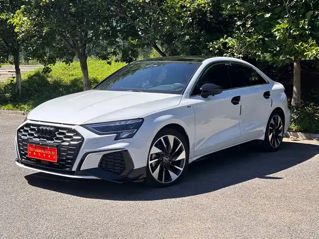Audi A3 2023 — купить из Китая под заказ