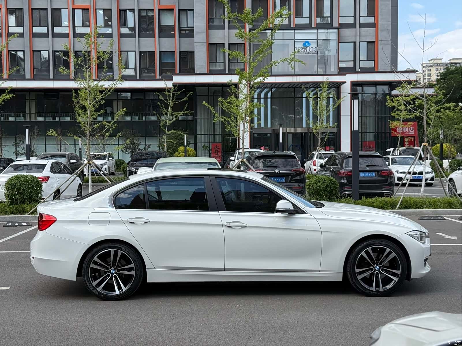 BMW 3 Series, 2015 6