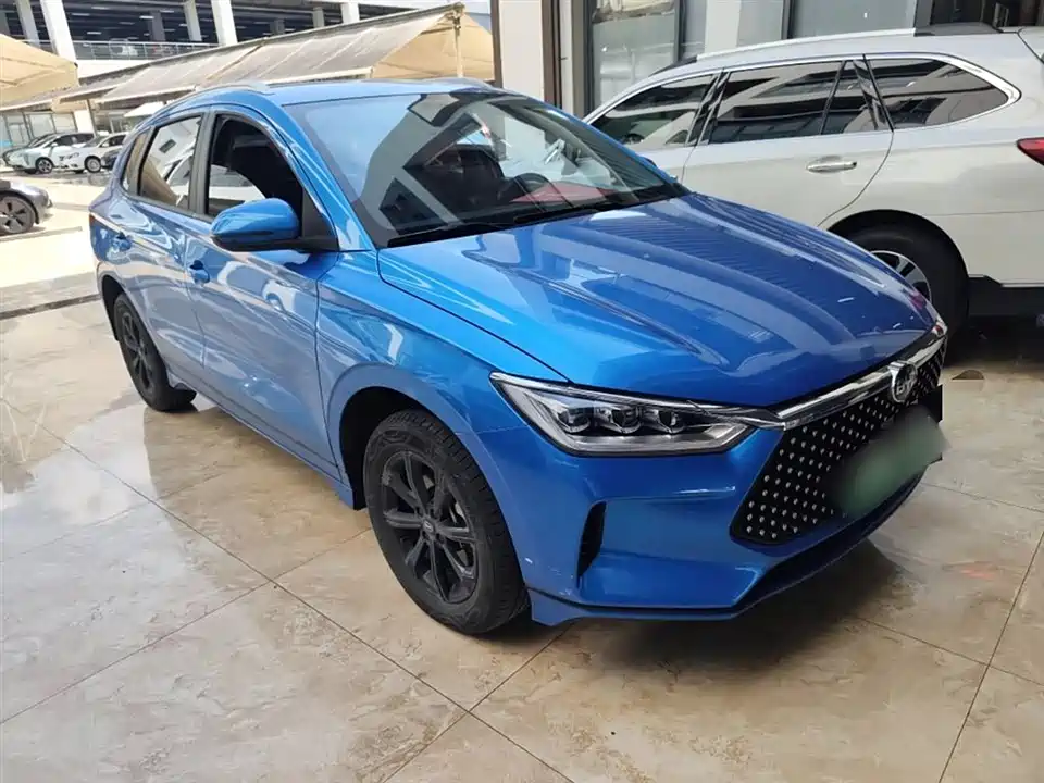 BYD e2