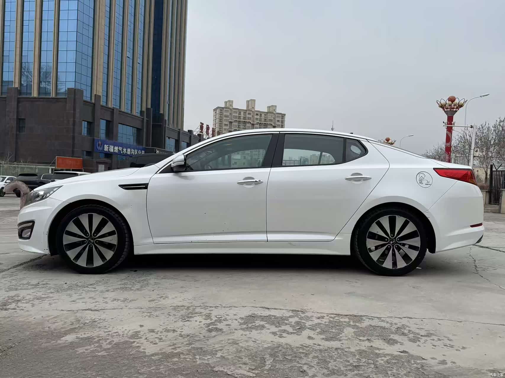 Kia K5, 2013 10