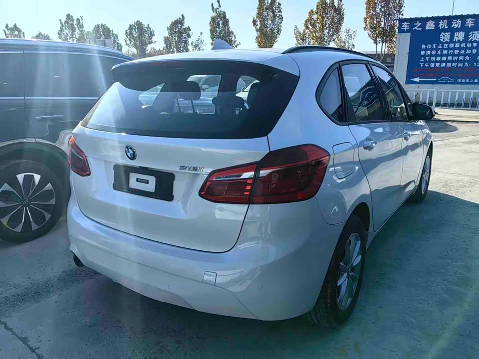 BMW 2 series station wagon