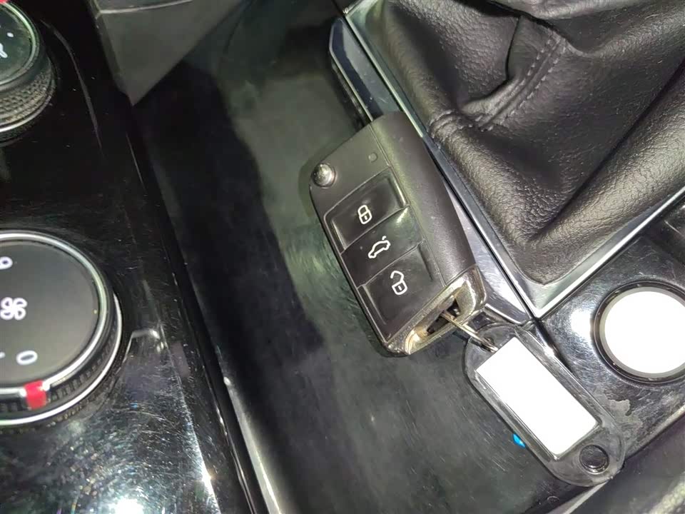 Volkswagen Sagitar Volkswagen Sagitar