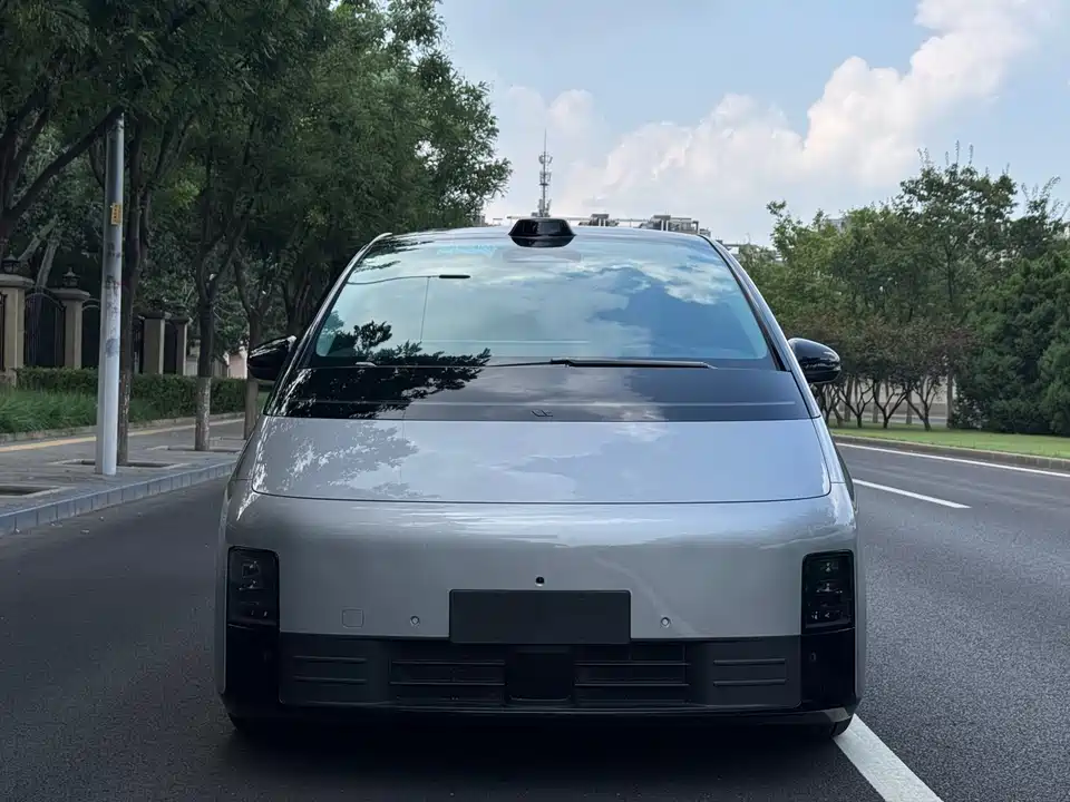Li Auto Ideal MEGA Li Auto Ideal MEGA