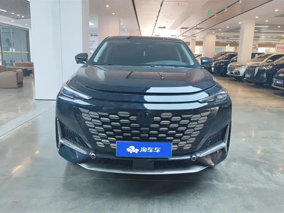 Changan UNI-K Smart iDD