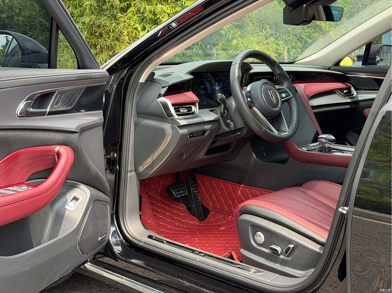 Hongqi H5, 2023 8