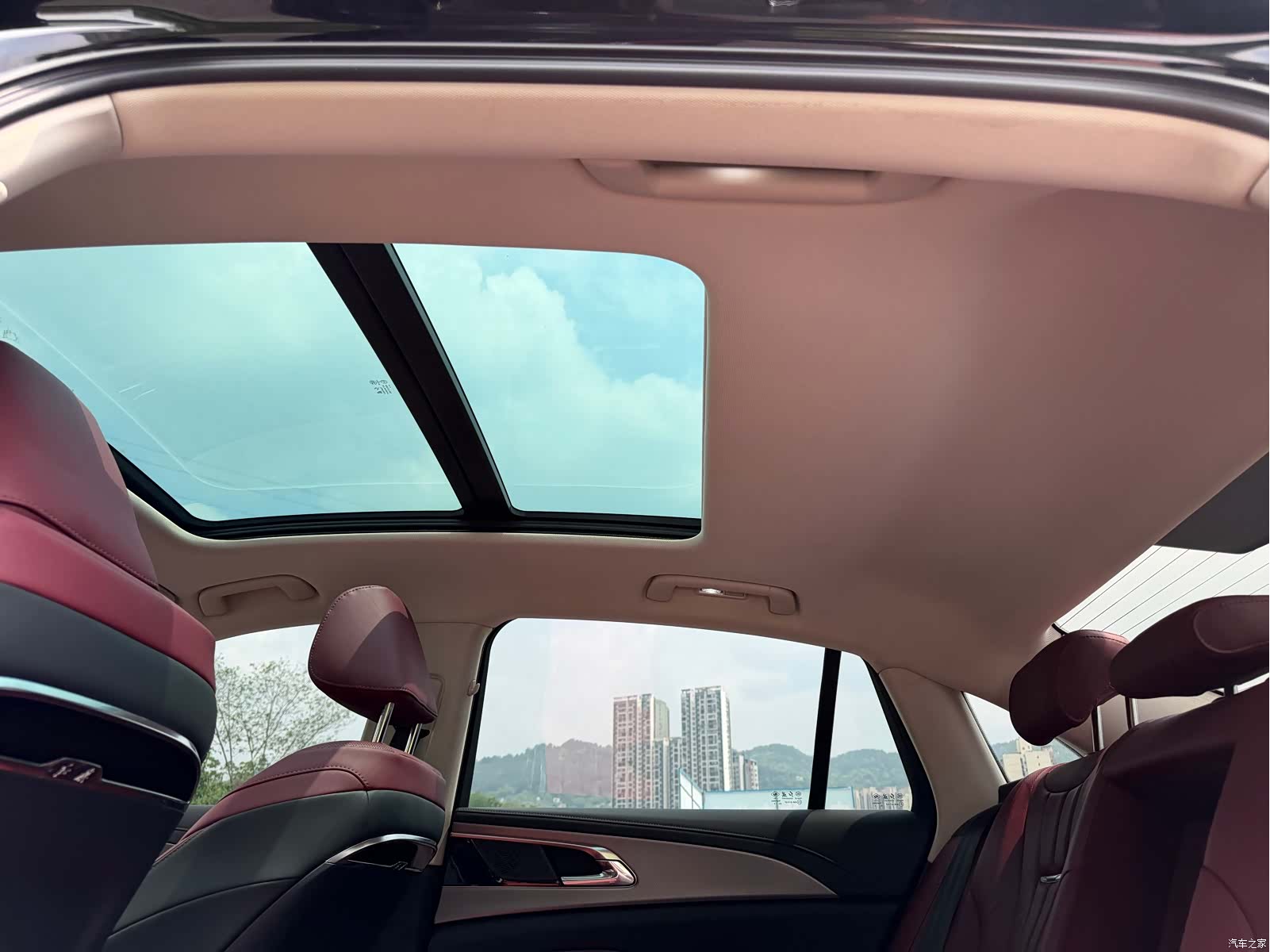Hongqi H5, 2023 16