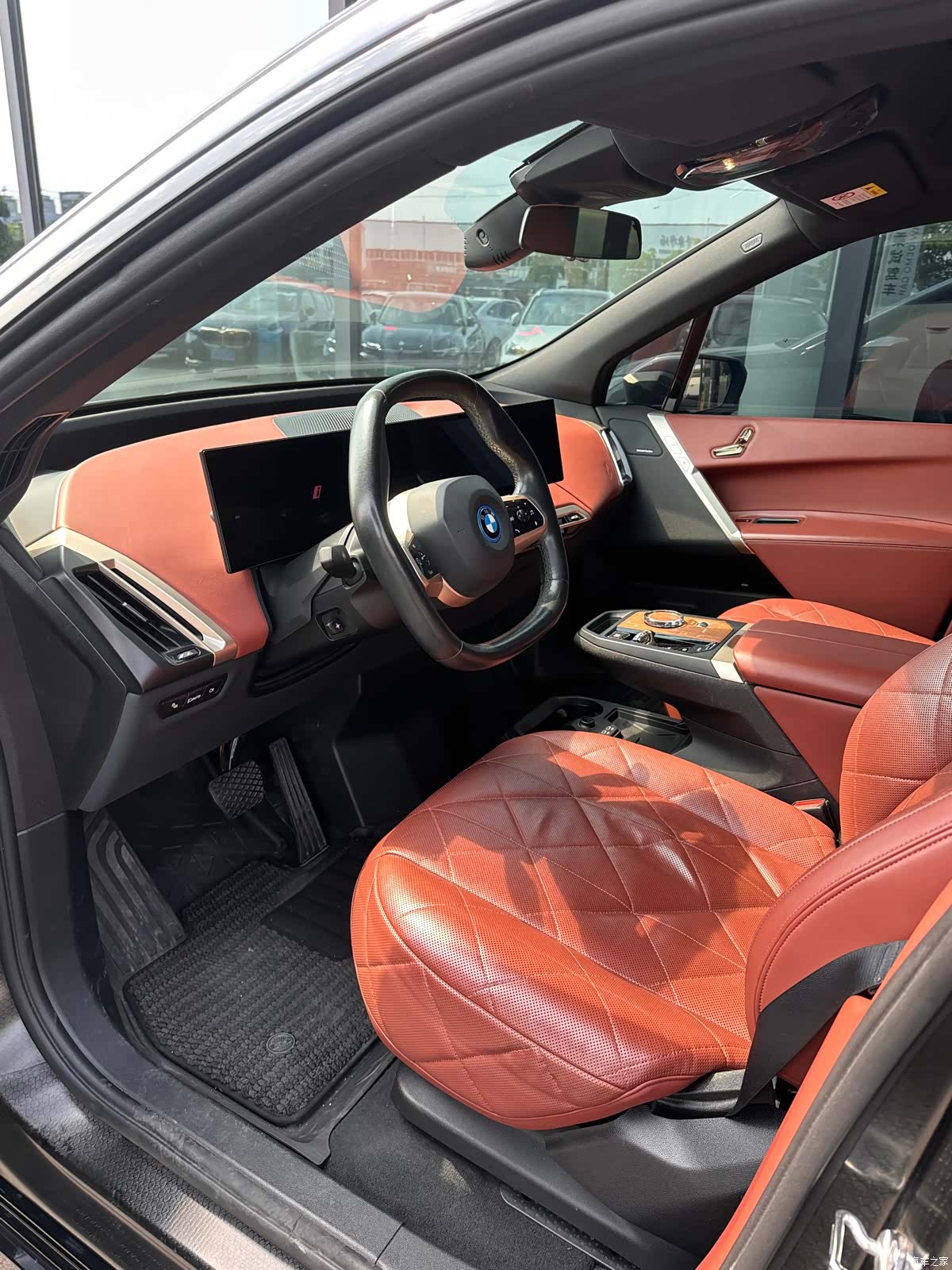 BMW iX, 2022 8