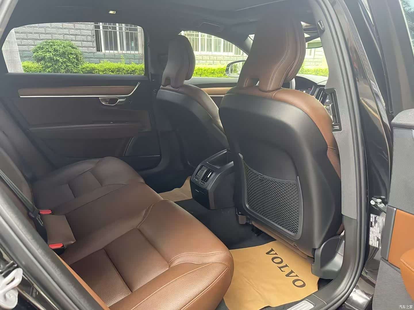 Volvo S90, 2024 все фото