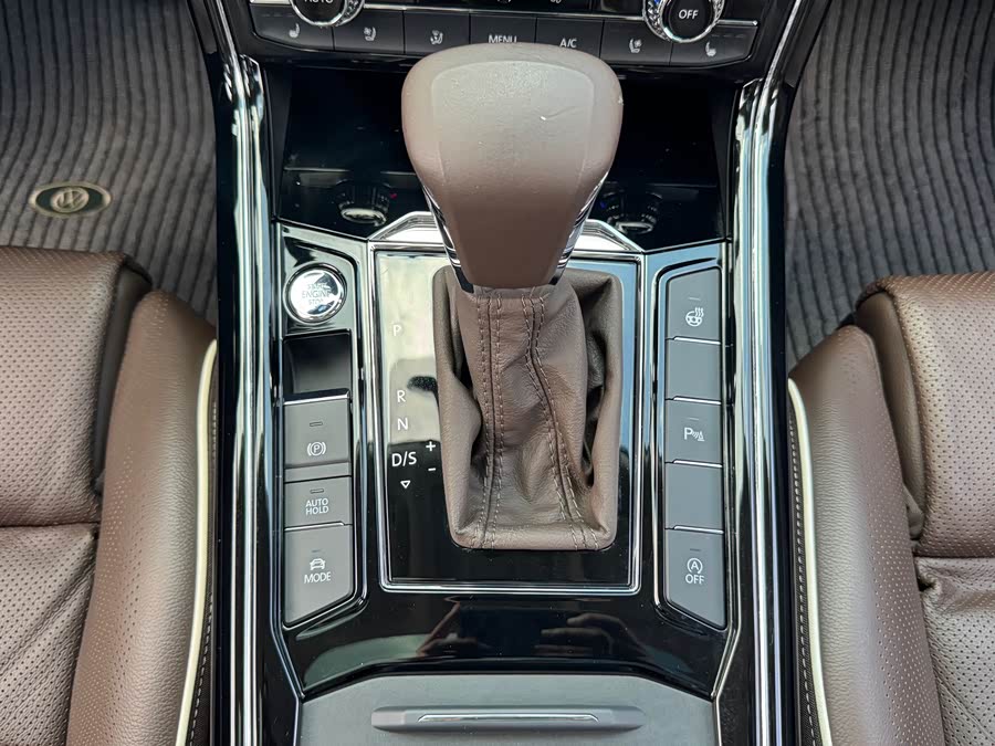 Volkswagen Phideon 2017, фото 13
