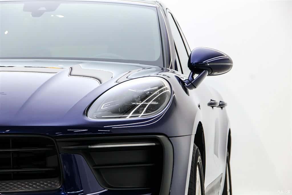 Porsche Macan, 2022 10