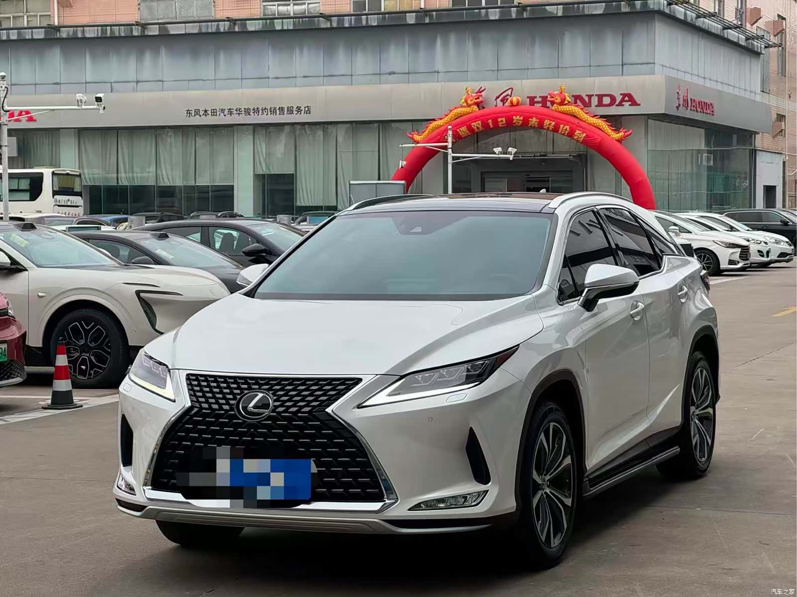Lexus RX, 2022 3